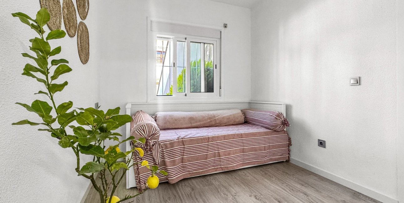 Resale - Apartment / flat -
Orihuela Costa - Los Balcones