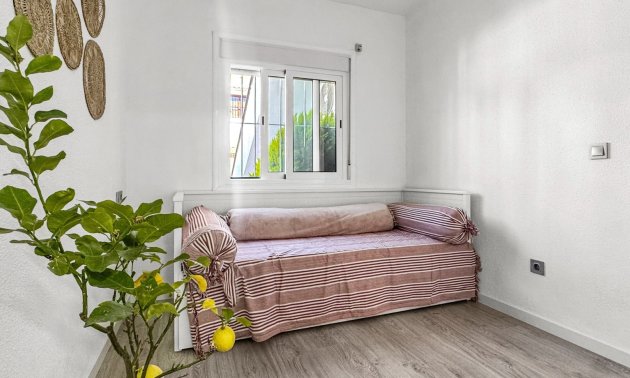 Resale - Apartment / flat -
Orihuela Costa - Los Balcones