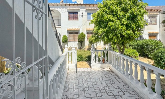 Resale - Apartment / flat -
Orihuela Costa - Los Balcones