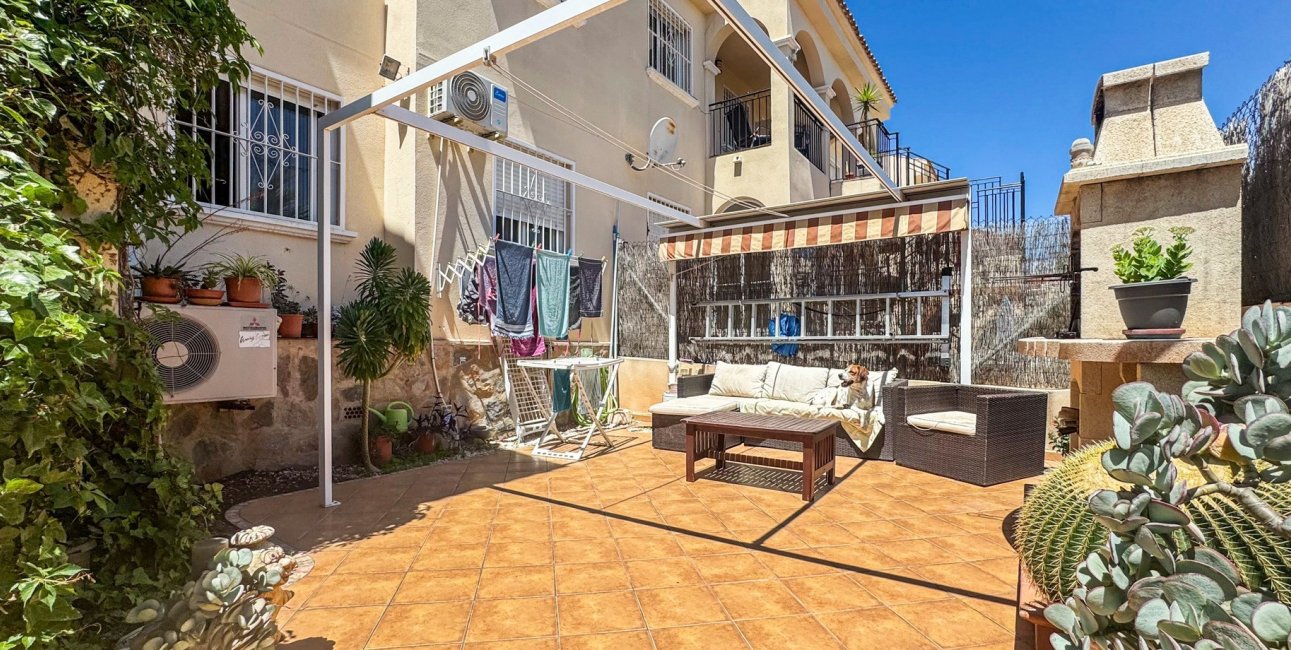 Resale - Townhouse -
Orihuela Costa - La Florida