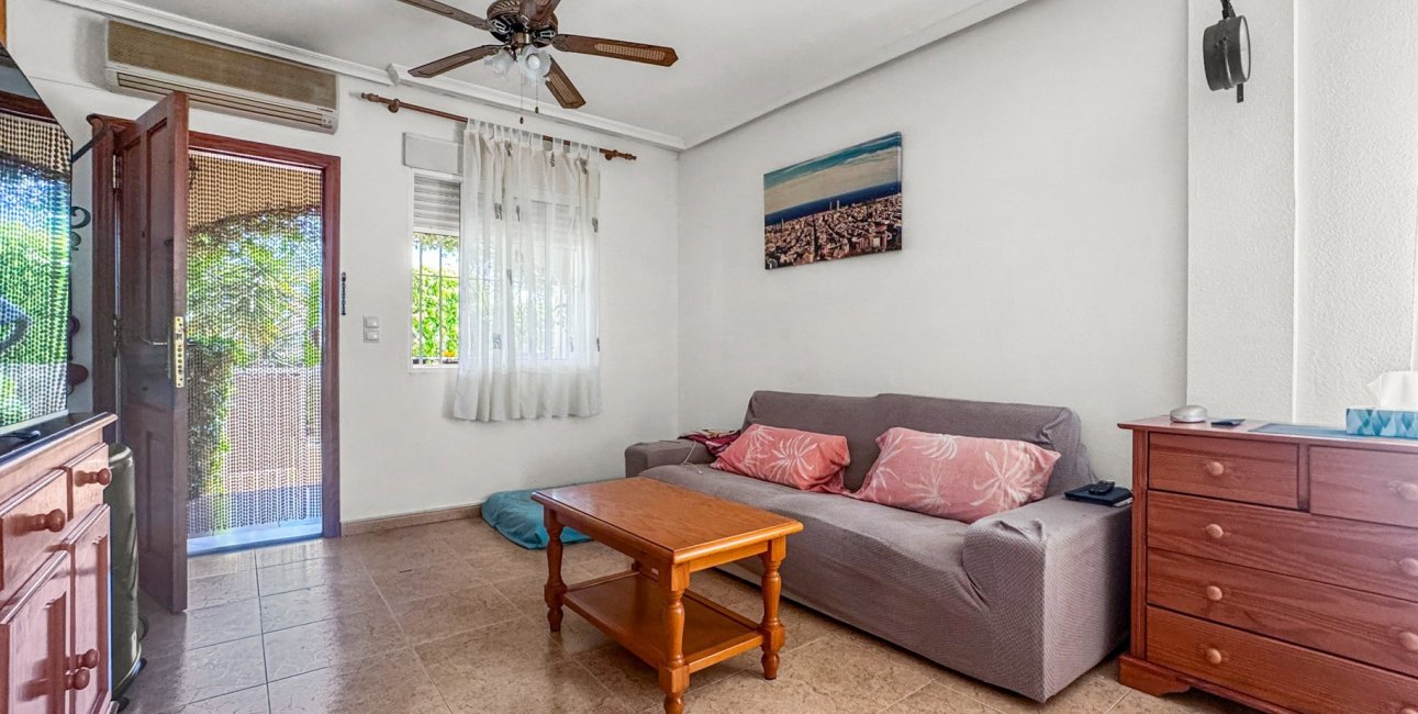 Resale - Townhouse -
Orihuela Costa - La Florida