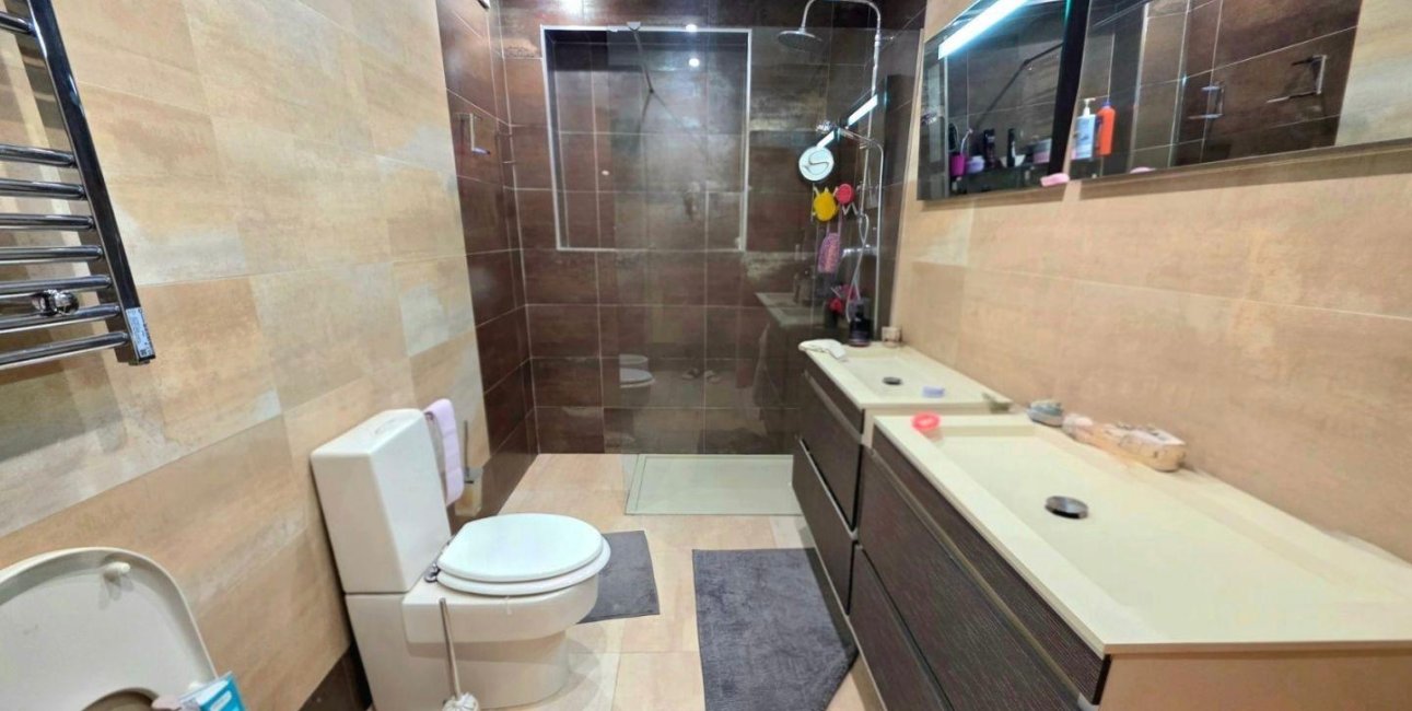 Resale - Villa -
Dehesa de campoamor - Campoamor