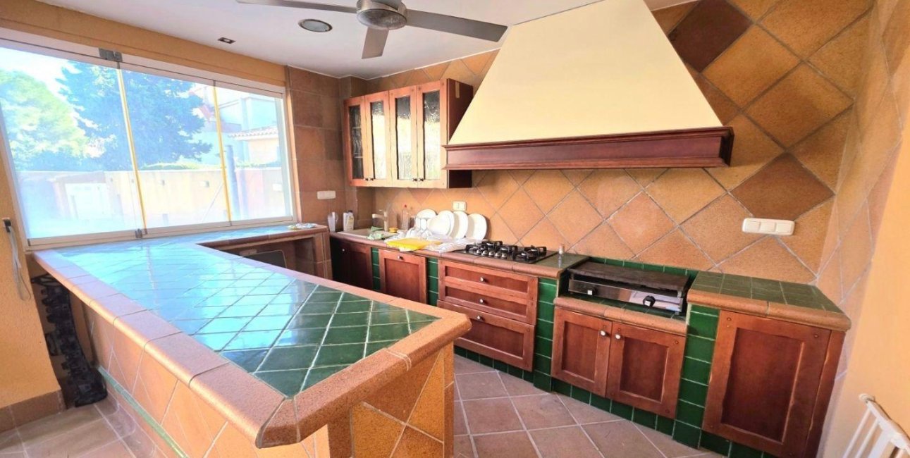 Resale - Villa -
Dehesa de campoamor - Campoamor