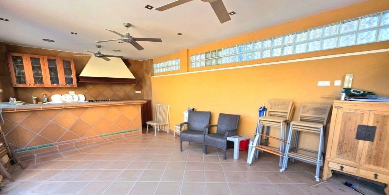Resale - Villa -
Dehesa de campoamor - Campoamor