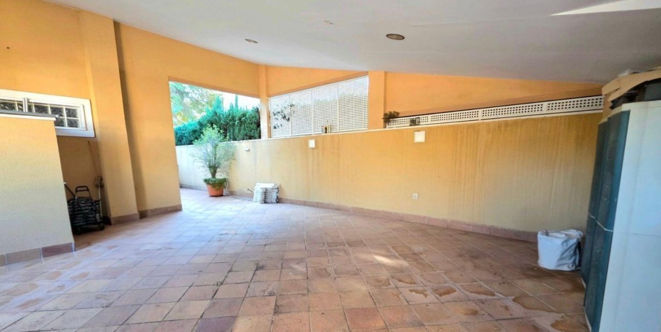 Resale - Villa -
Dehesa de campoamor - Campoamor