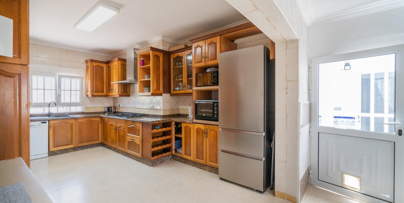 Resale - Villa -
Torrevieja - Torreta florida