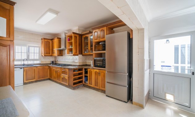Resale - Villa -
Torrevieja - Torreta florida