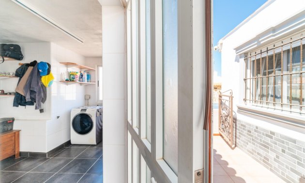 Resale - Villa -
Torrevieja - Torreta florida