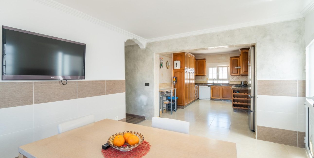 Resale - Villa -
Torrevieja - Torreta florida