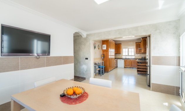 Resale - Villa -
Torrevieja - Torreta florida