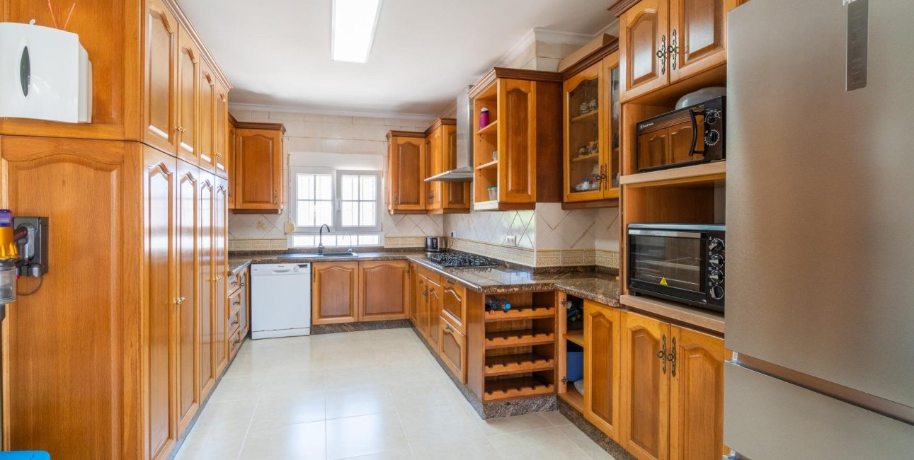 Resale - Villa -
Torrevieja - Torreta florida