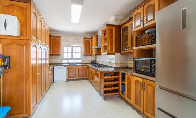 Resale - Villa -
Torrevieja - Torreta florida