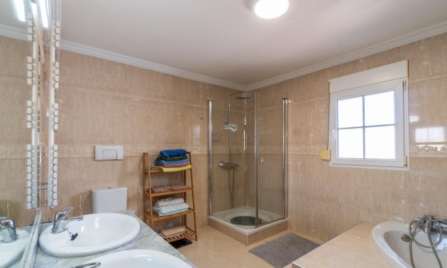 Resale - Villa -
Torrevieja - Torreta florida