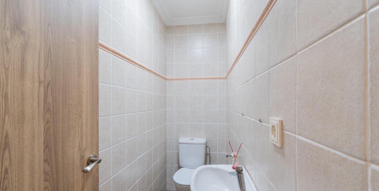 Resale - Villa -
Torrevieja - Torreta florida