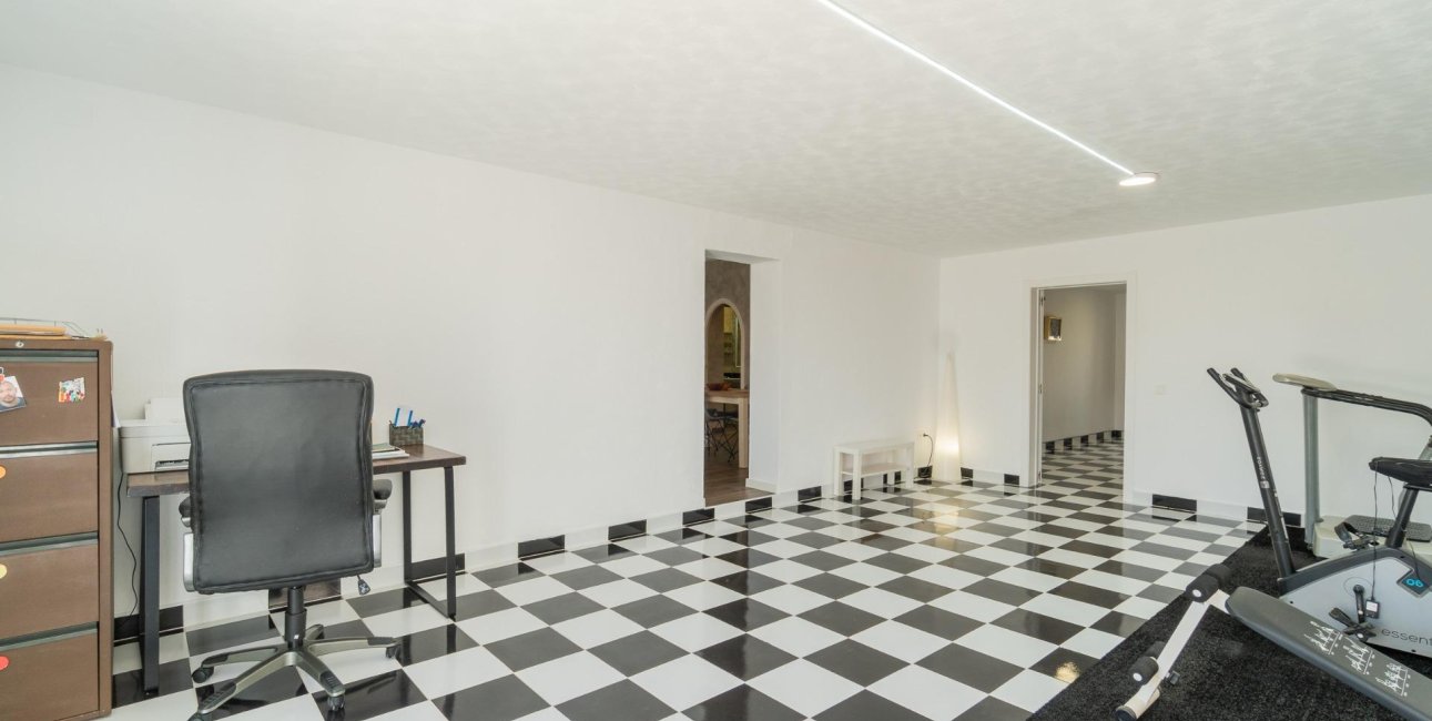 Resale - Villa -
Torrevieja - Torreta florida