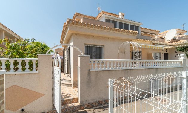 Resale - Villa -
Orihuela Costa - Playa Flamenca