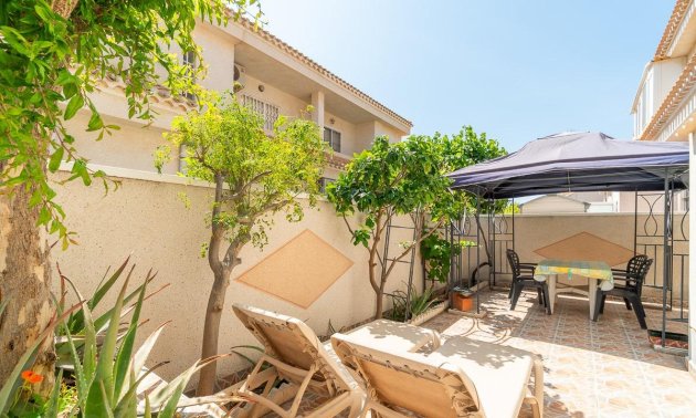 Resale - Villa -
Orihuela Costa - Playa Flamenca