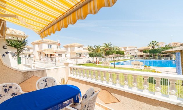 Resale - Villa -
Orihuela Costa - Playa Flamenca