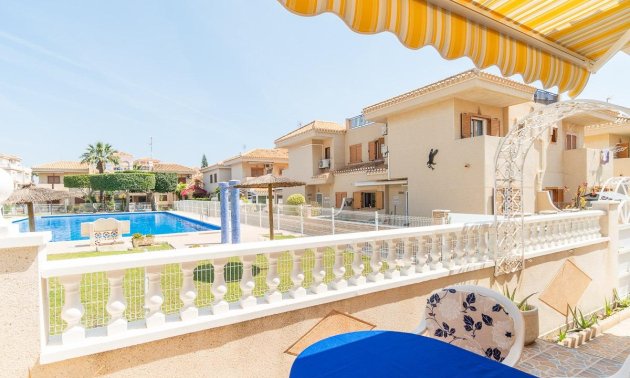 Resale - Villa -
Orihuela Costa - Playa Flamenca