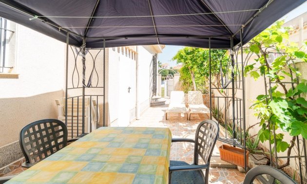 Resale - Villa -
Orihuela Costa - Playa Flamenca