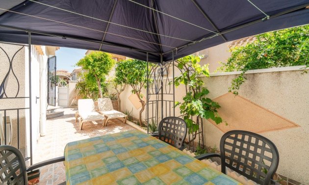 Resale - Villa -
Orihuela Costa - Playa Flamenca