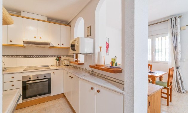 Resale - Villa -
Orihuela Costa - Playa Flamenca