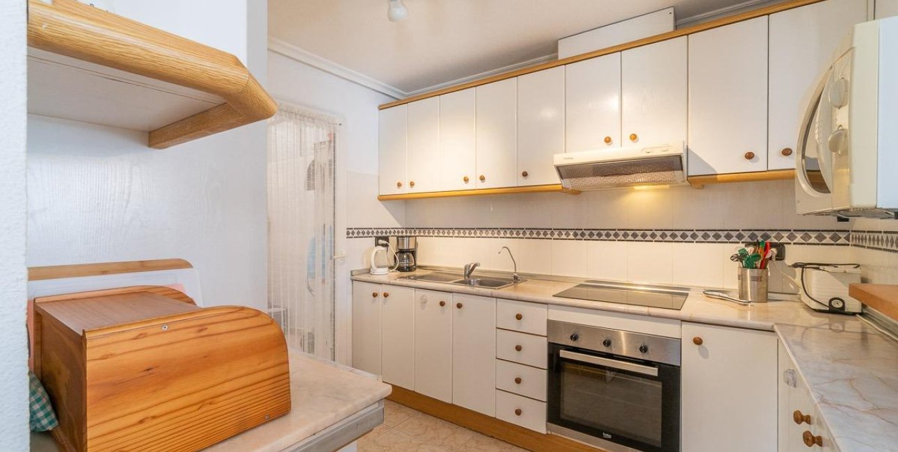 Resale - Villa -
Orihuela Costa - Playa Flamenca