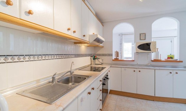 Resale - Villa -
Orihuela Costa - Playa Flamenca