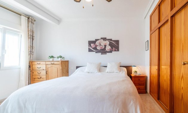 Resale - Villa -
Orihuela Costa - Playa Flamenca
