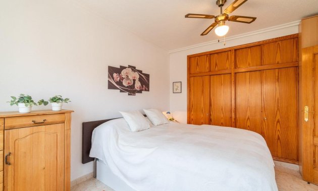 Resale - Villa -
Orihuela Costa - Playa Flamenca