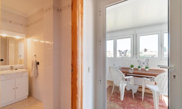 Resale - Villa -
Orihuela Costa - Playa Flamenca