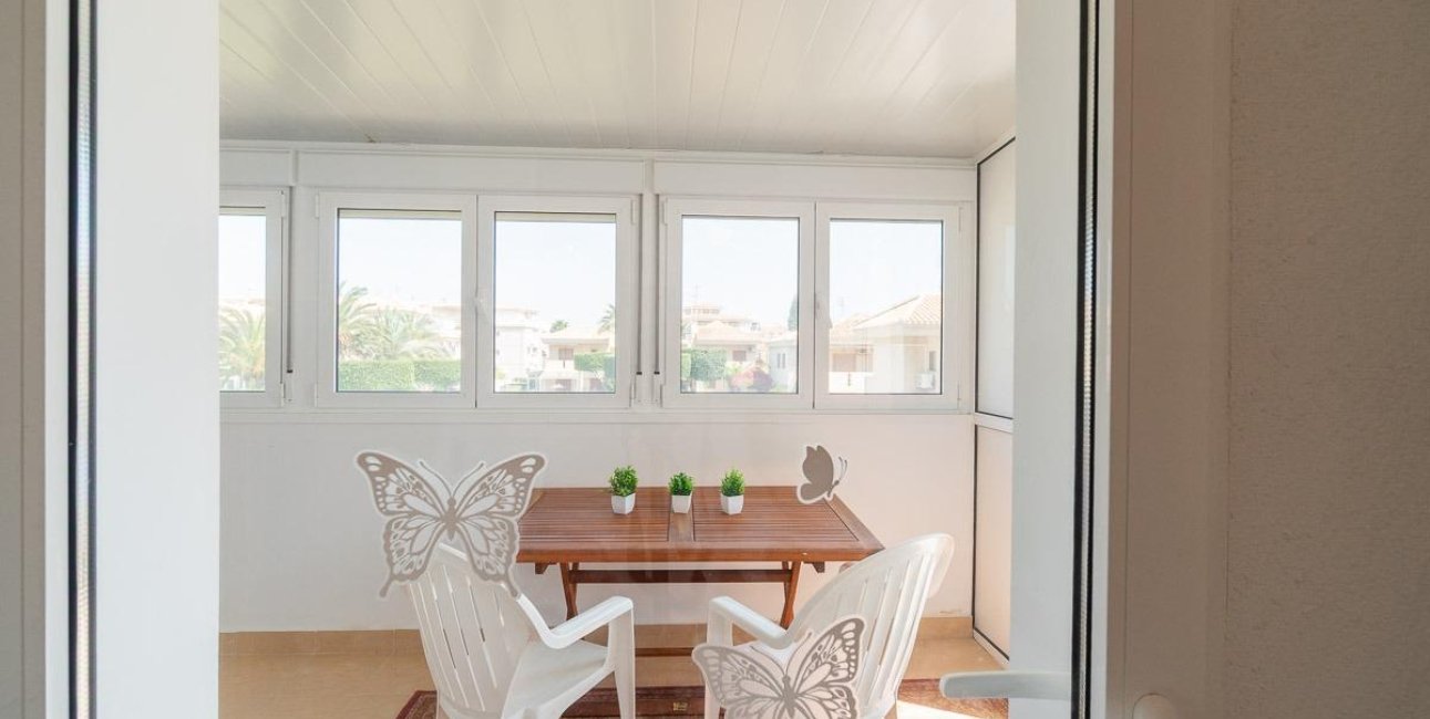 Resale - Villa -
Orihuela Costa - Playa Flamenca