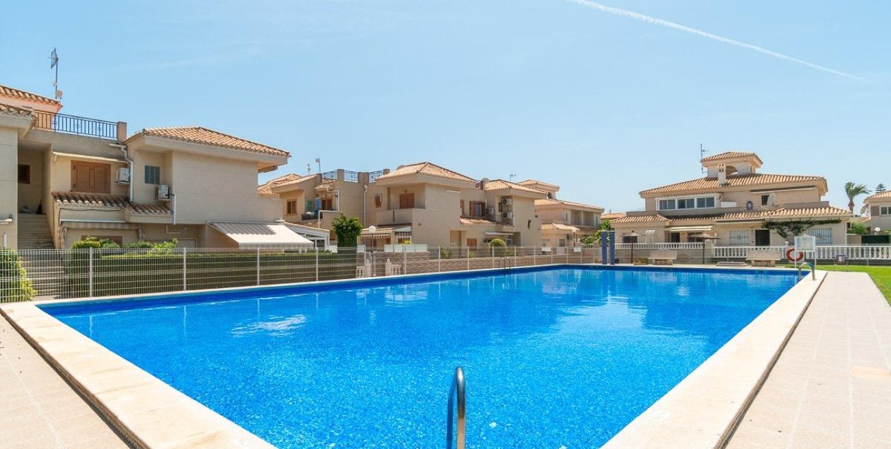 Resale - Villa -
Orihuela Costa - Playa Flamenca