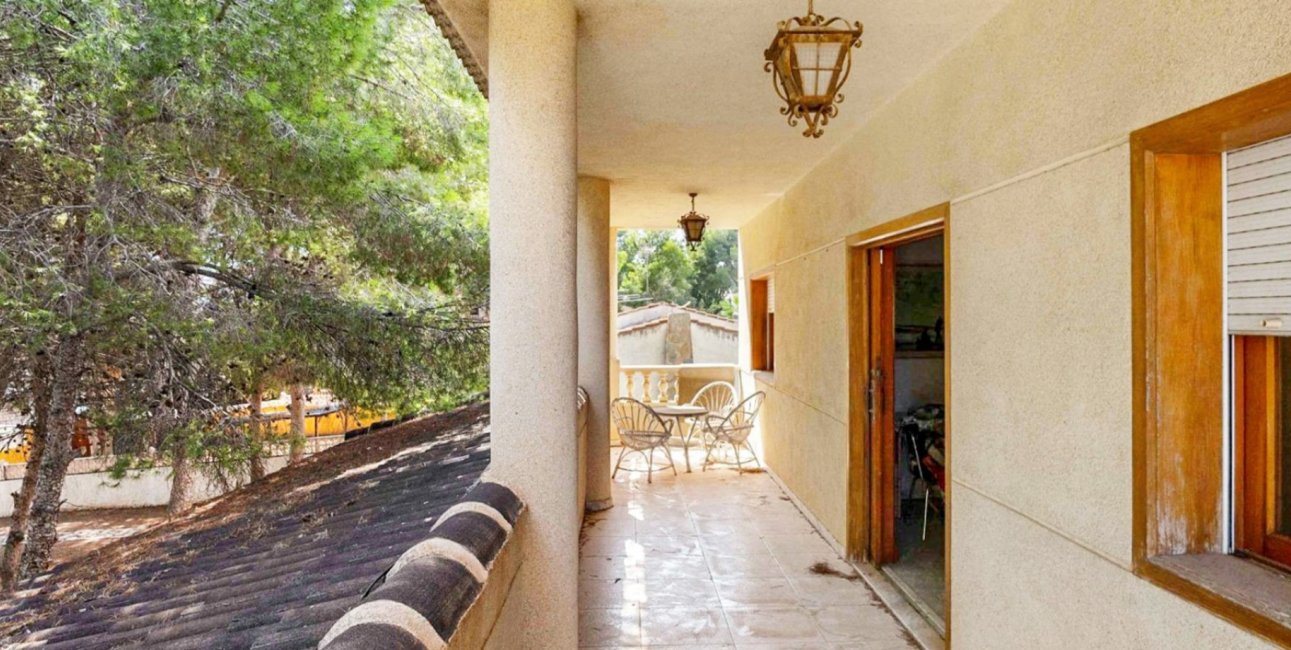 Resale - Villa -
Orihuela Costa - Los Balcones