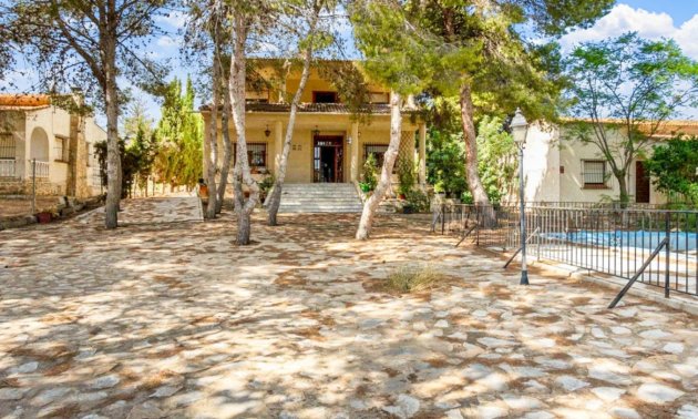 Resale - Villa -
Orihuela Costa - Los Balcones