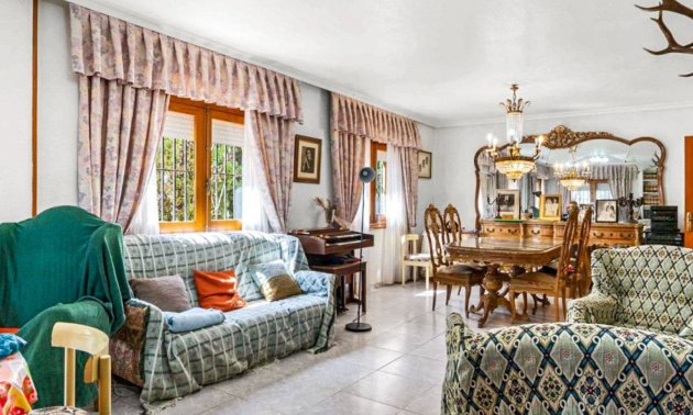 Resale - Villa -
Orihuela Costa - Los Balcones