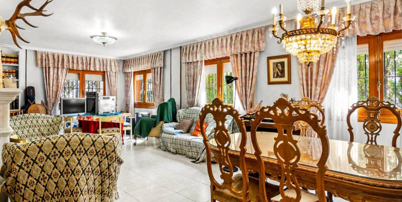 Resale - Villa -
Orihuela Costa - Los Balcones