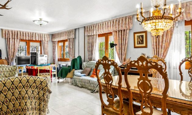Resale - Villa -
Orihuela Costa - Los Balcones