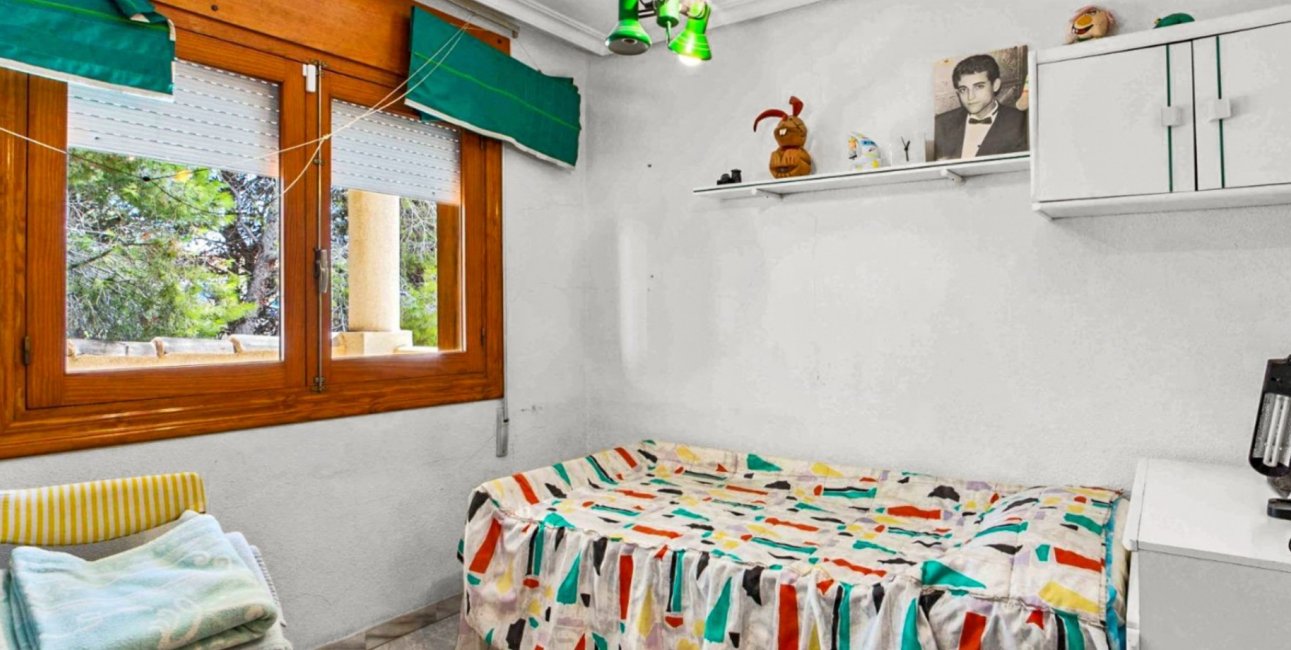 Resale - Villa -
Orihuela Costa - Los Balcones
