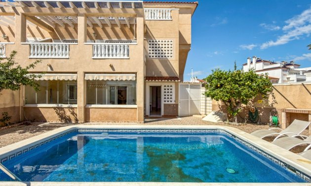 Resale - Apartment / flat -
Orihuela Costa - Playa Flamenca