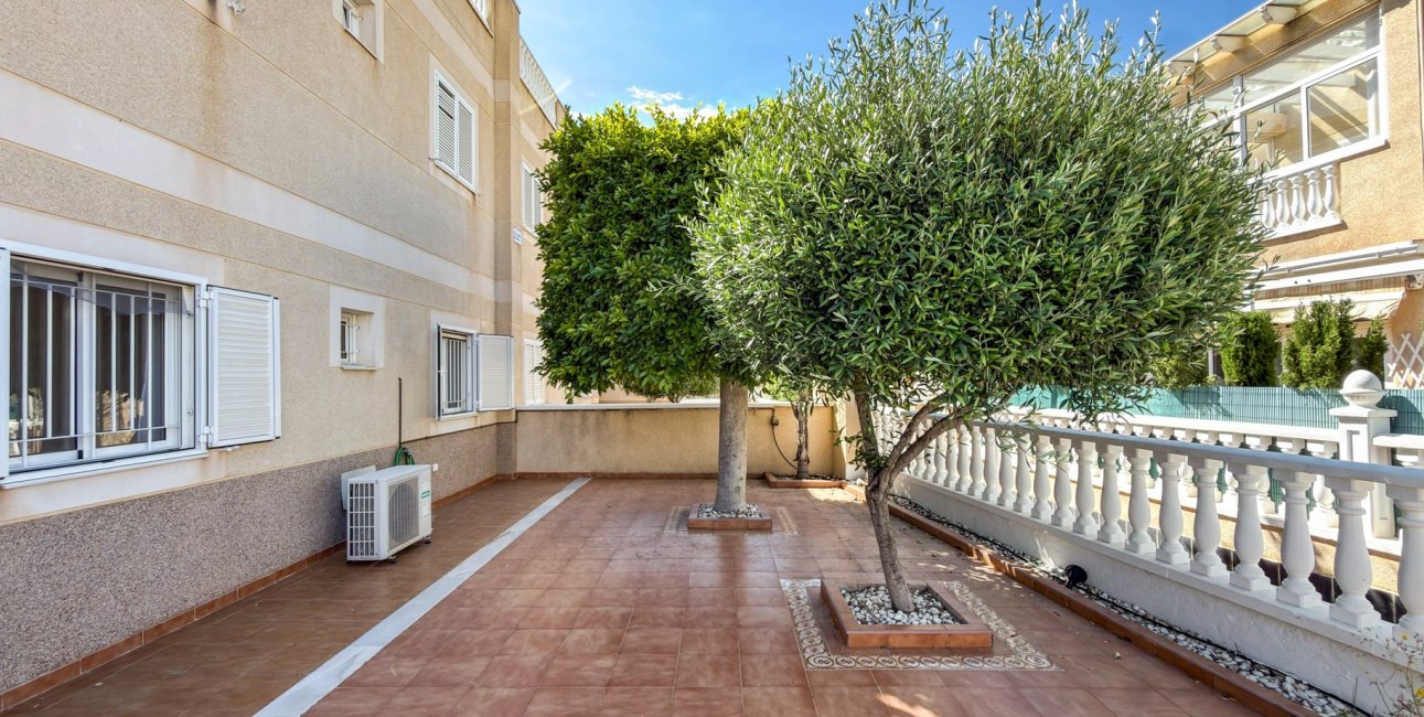 Resale - Apartment / flat -
Orihuela Costa - Playa Flamenca