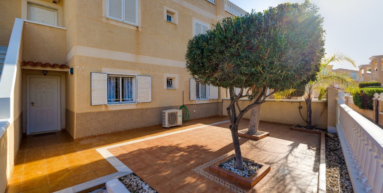 Resale - Apartment / flat -
Orihuela Costa - Playa Flamenca