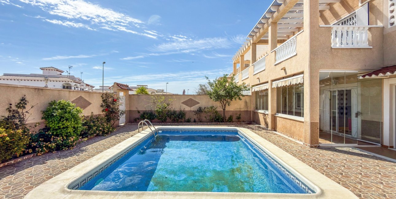 Resale - Apartment / flat -
Orihuela Costa - Playa Flamenca