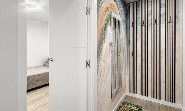 Resale - Apartment / flat -
Torrevieja - Playa Acequion