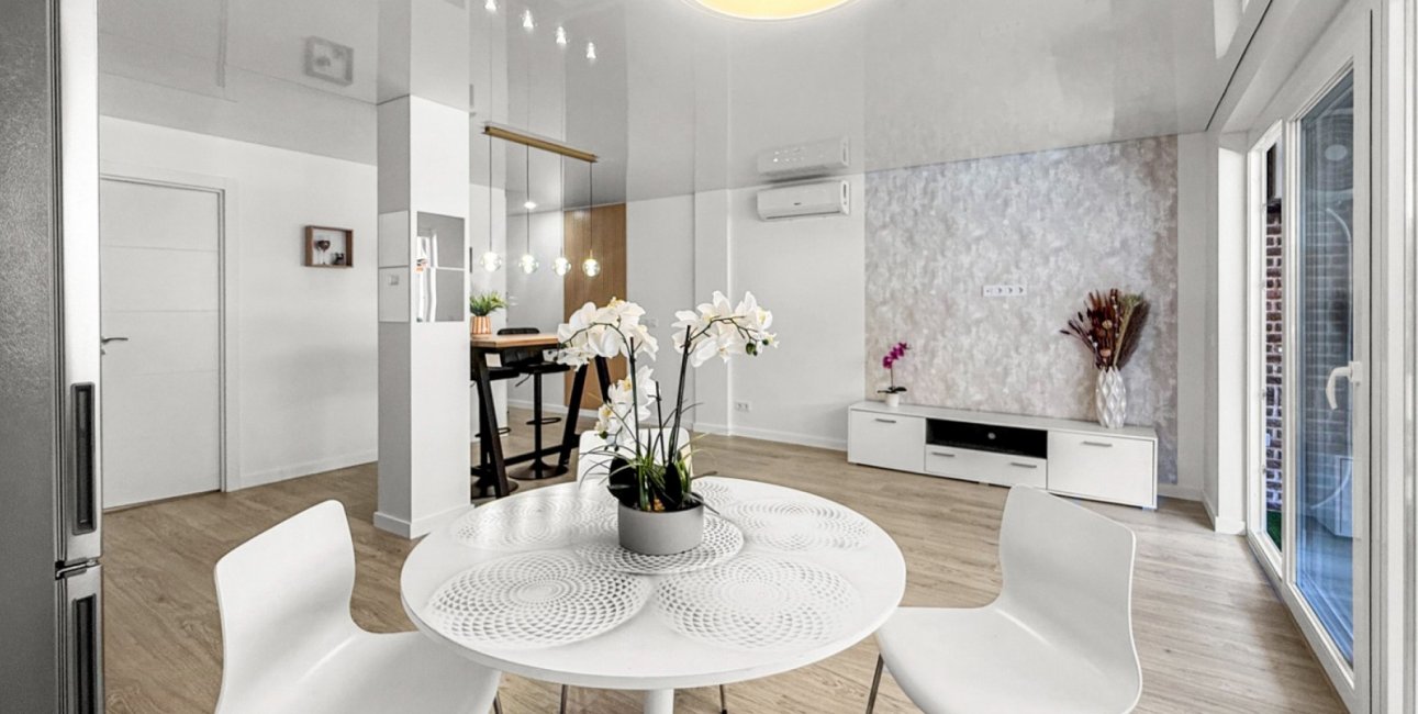Resale - Apartment / flat -
Torrevieja - Playa Acequion