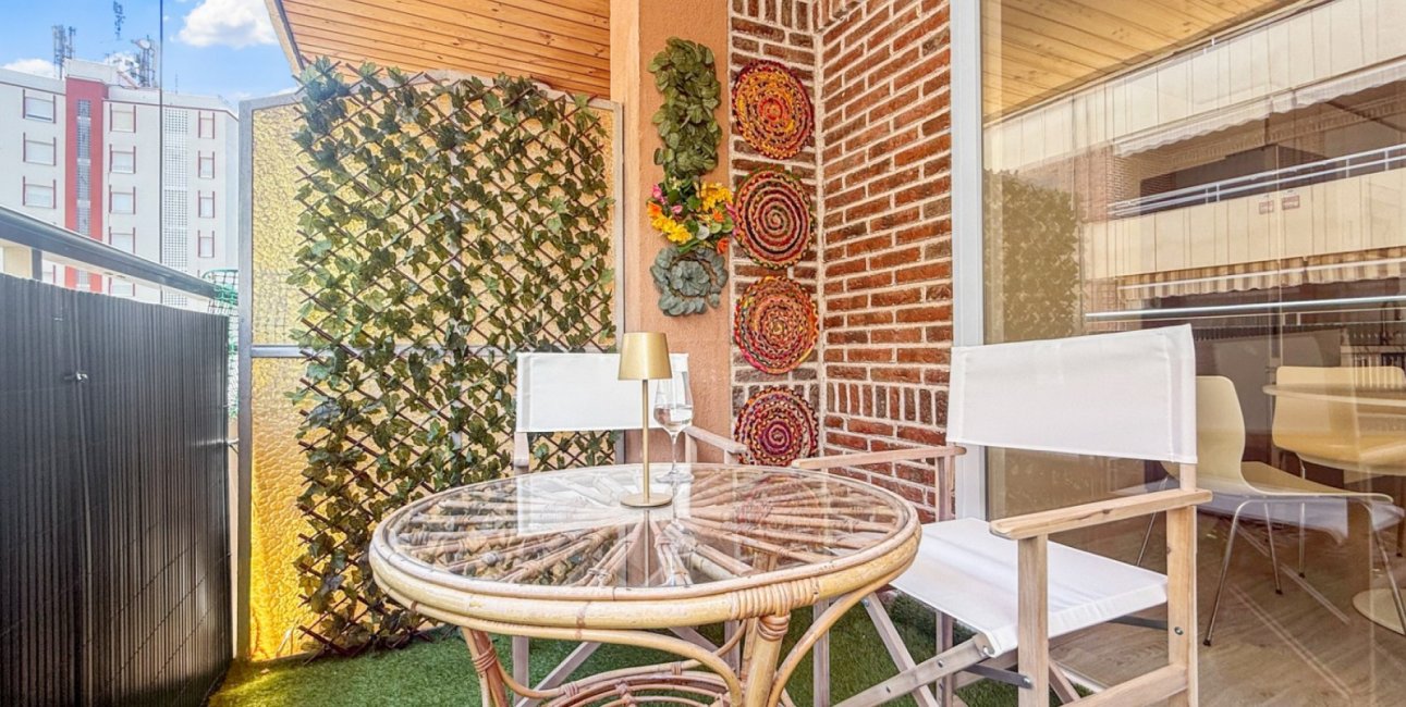 Resale - Apartment / flat -
Torrevieja - Playa Acequion