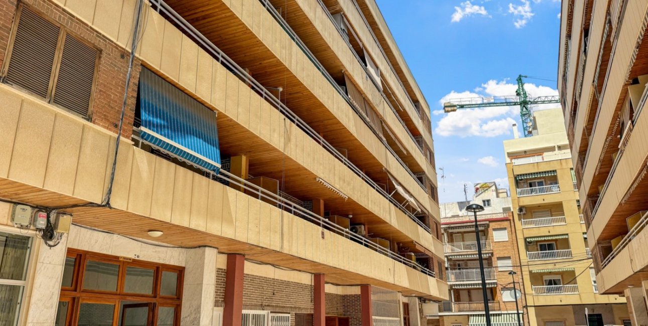 Resale - Apartment / flat -
Torrevieja - Playa Acequion
