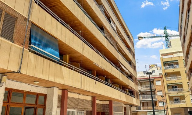 Resale - Apartment / flat -
Torrevieja - Playa Acequion