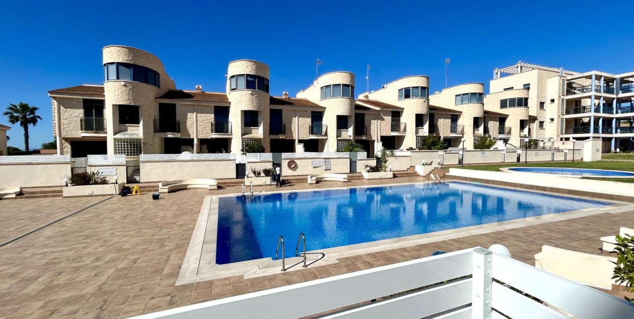 Resale - Townhouse -
Orihuela Costa - Aguamarina