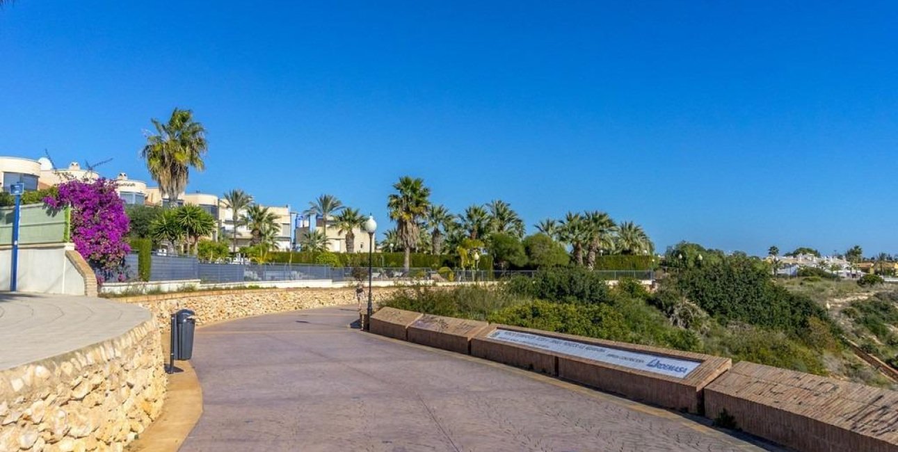 Resale - Townhouse -
Orihuela Costa - Aguamarina